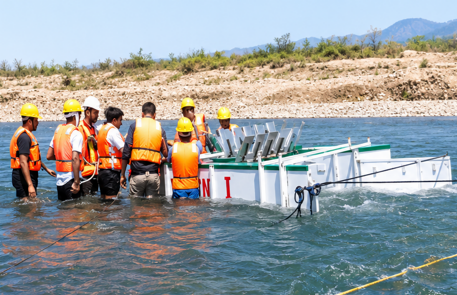 Mountain river supporting aquatic life